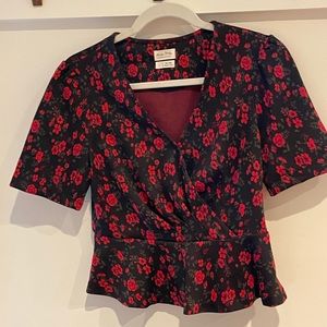 V neck, rose blouse